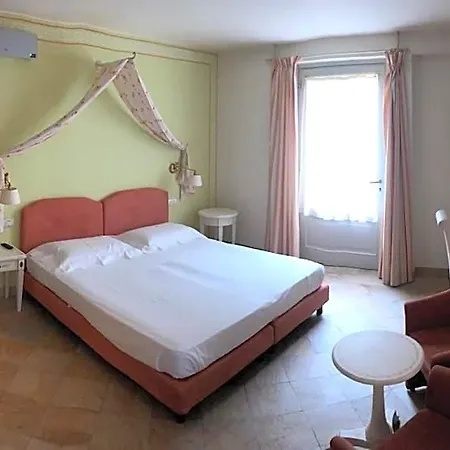 Hotel Poggio Radicati De Charme Manta