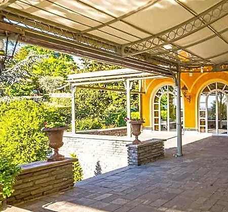 Poggio Radicati De Charme Hotel Manta